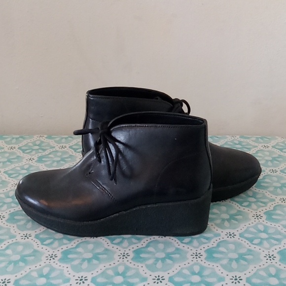 New Clarks Womans Athie Terra Black Leather Ankle Boots - Picture 1 of 6